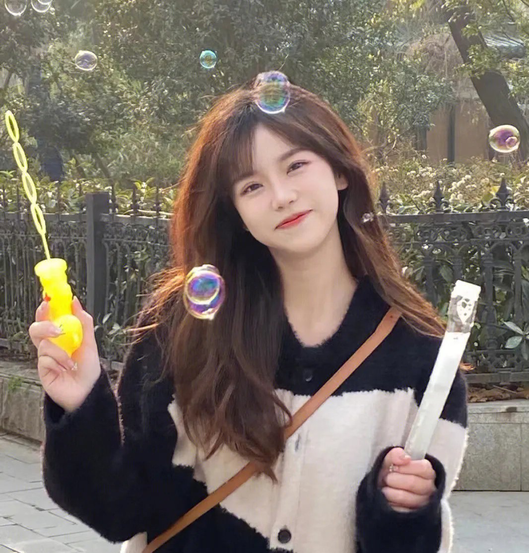 不要碰我的女儿